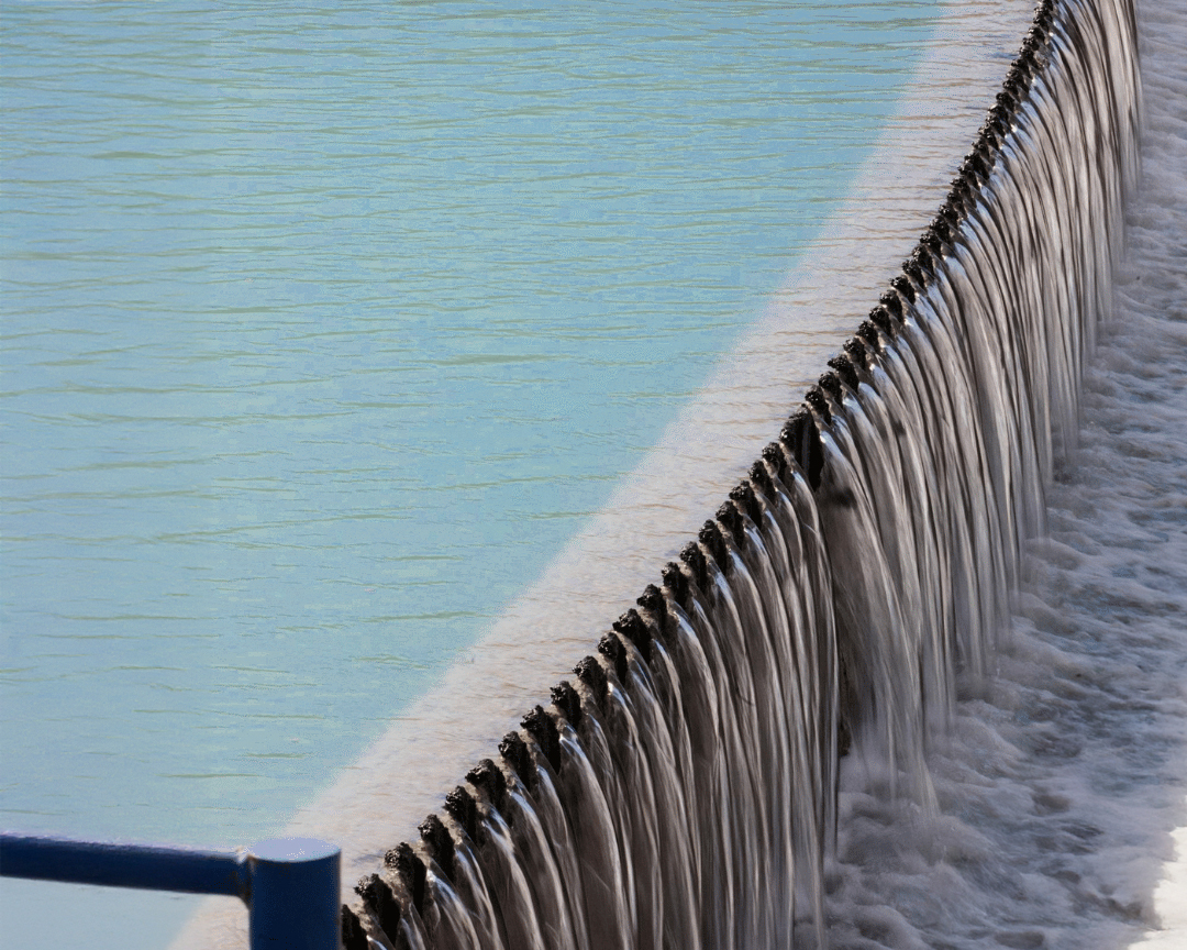 close up of thickener water